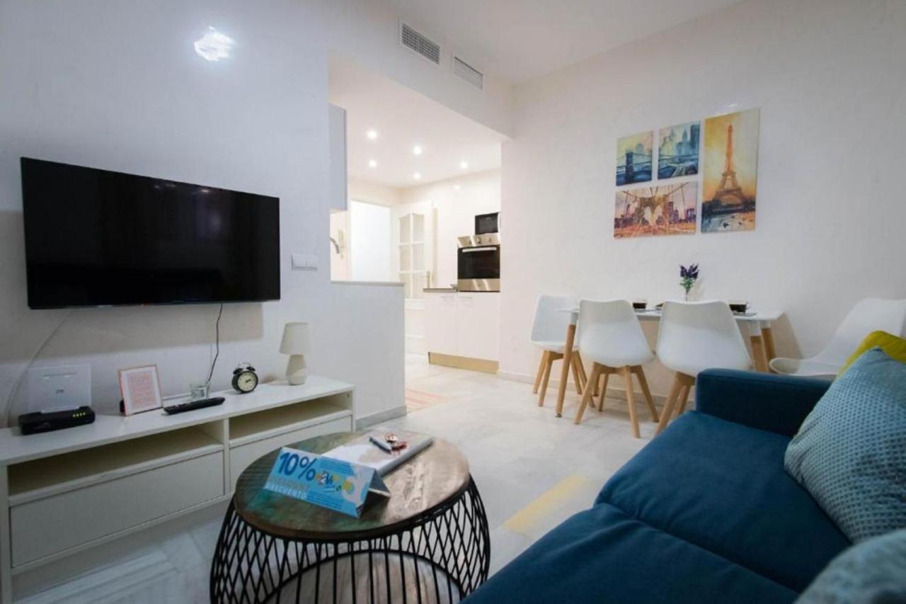Holidays2Malaga Eduardo Ocon Ground Floor Renovated Apartment In The City Center Exteriér fotografie