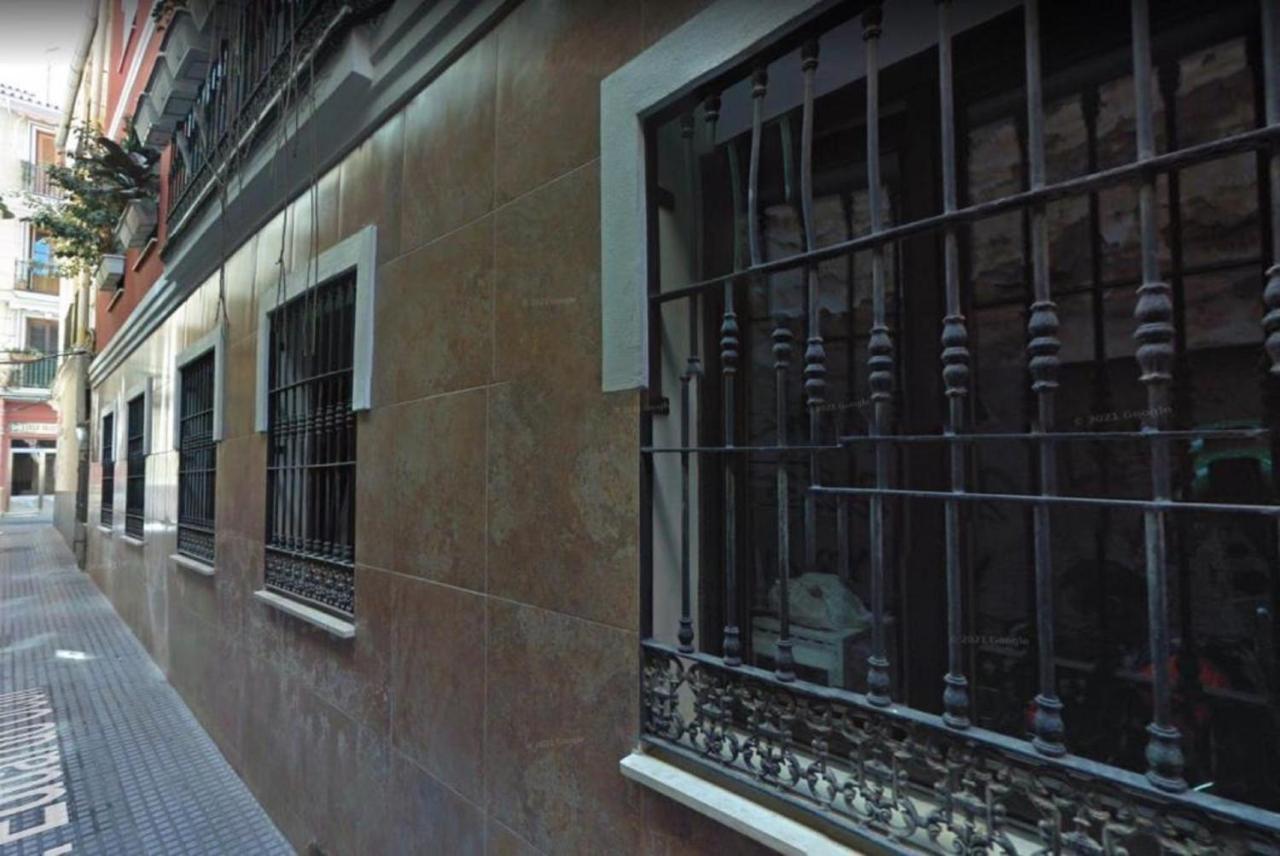 Holidays2Malaga Eduardo Ocon Ground Floor Renovated Apartment In The City Center Exteriér fotografie